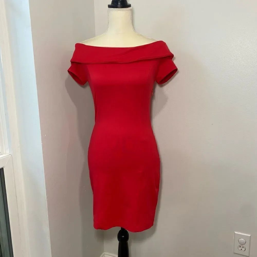 NEW Bebe Bodycon off the shoulders Fitted Stretchy Mini Red Coctail Dress